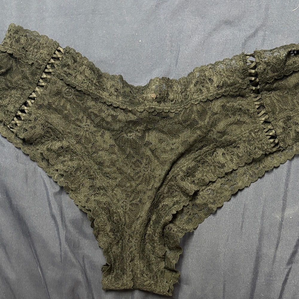 Victoria’s Secret Lace Black Panties XL